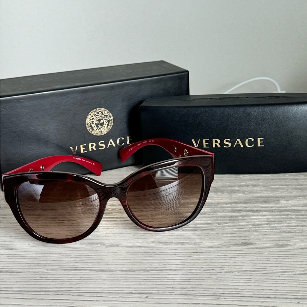 Women’s red Versace sunglasses with box and case, never worn